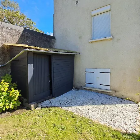 Les Chats Pitres Maison Au Calme Renovee Avec Jardin, Abri A Velo, Parking Gratuit, 5 Mn A Pied Du Centre Bayeux Proche Des Plages Du Debarquement Exterior photo
