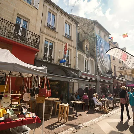 Les Chats Pitres Maison Au Calme Renovee Avec Jardin, Abri A Velo, Parking Gratuit, 5 Mn A Pied Du Centre Bayeux Proche Des Plages Du Debarquement Exterior photo