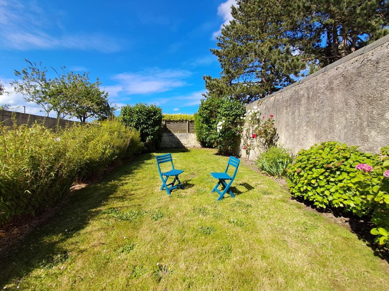 Les Chats Pitres Maison Au Calme Renovee Avec Jardin, Abri A Velo, Parking Gratuit, 5 Mn A Pied Du Centre Proche Des Plages Du Debarquement Hébergement de vacances Bayeux