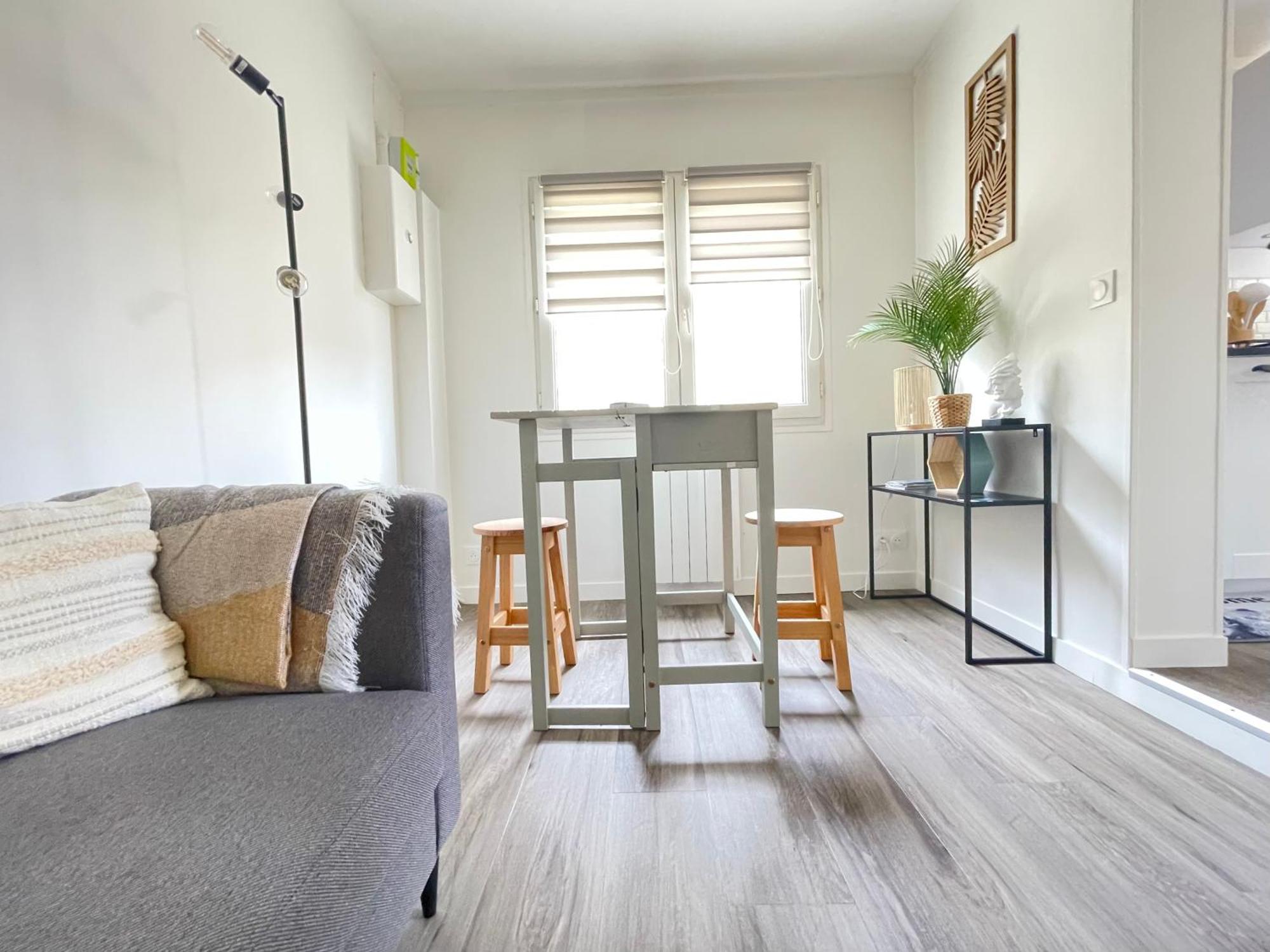 Hébergement de vacances Les Chats Pitres Maison Au Calme Renovee Avec Jardin, Abri A Velo, Parking Gratuit, 5 Mn A Pied Du Centre Proche Des Plages Du Debarquement Bayeux