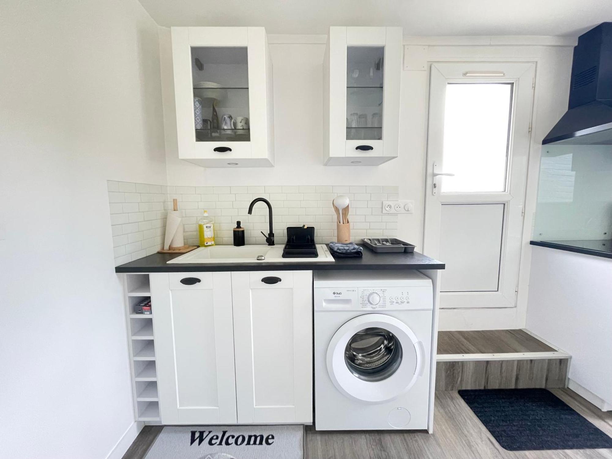 Les Chats Pitres Maison Au Calme Renovee Avec Jardin, Abri A Velo, Parking Gratuit, 5 Mn A Pied Du Centre Proche Des Plages Du Debarquement Hébergement de vacances