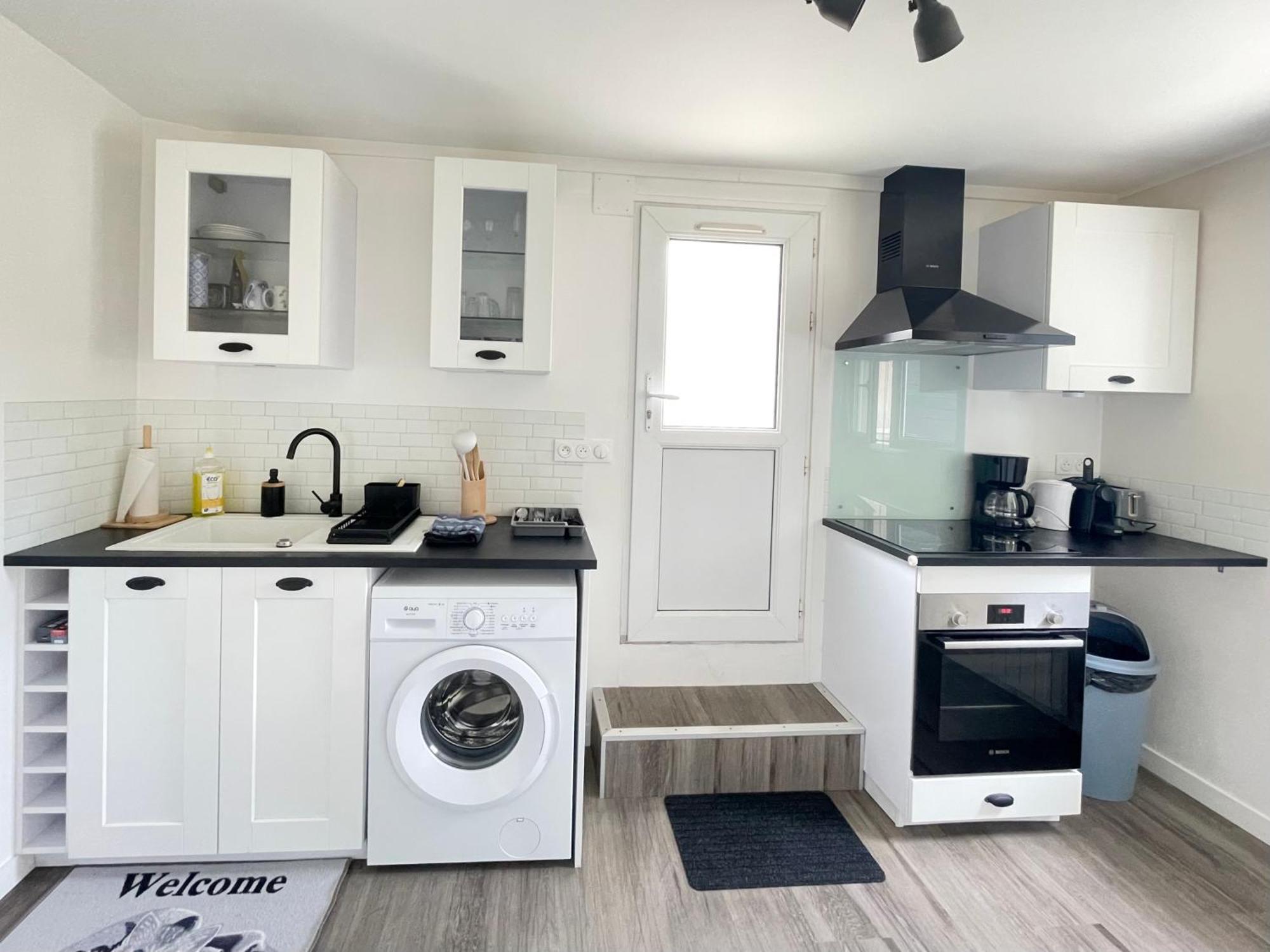 Les Chats Pitres Maison Au Calme Renovee Avec Jardin, Abri A Velo, Parking Gratuit, 5 Mn A Pied Du Centre Proche Des Plages Du Debarquement